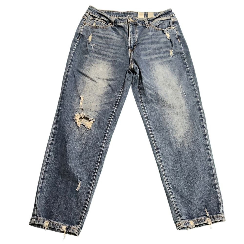 Time and Tru Women Distressed Straight Leg Jeans Size 12 Mid Wash Frayed Hem